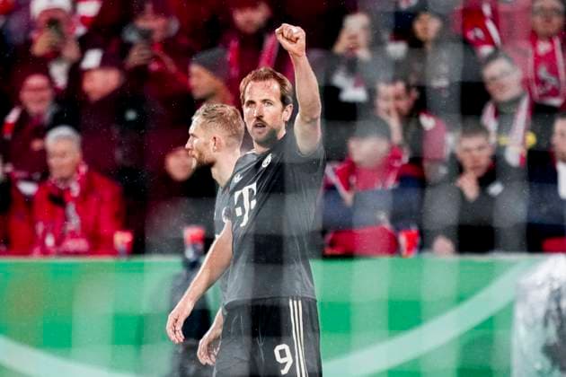 COLOGNE, GERMANY - OCTOBER 29: Harry Kane of Bayern Munchen celebrates after scoring his teams third goal during the DFB Cup match between 1. FC Koln and FC Bayern Munchen at RheinEnergieStadion on October 29, 2025 in Cologne, Germany. (Photo by Rene Nijhuis) SPO  Copyright: xRenexNijhuis