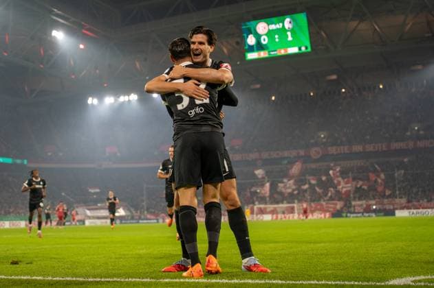 Germany Soccer DFB Cup 2025 26, 2nd round Fortuna Düsseldorf vs SC Freiburg Merkur Spiel Arena Düsseldorf Goal and goal celebration to 0 2 by Vincenzo Grifo SC Freiburg, 32 Joy, emotions, jubilation with Igor Matanovic SC Freiburg, 31 Düsseldorf North Rhine-Westphalia Germany Copyright: xCelinaxLeiersx