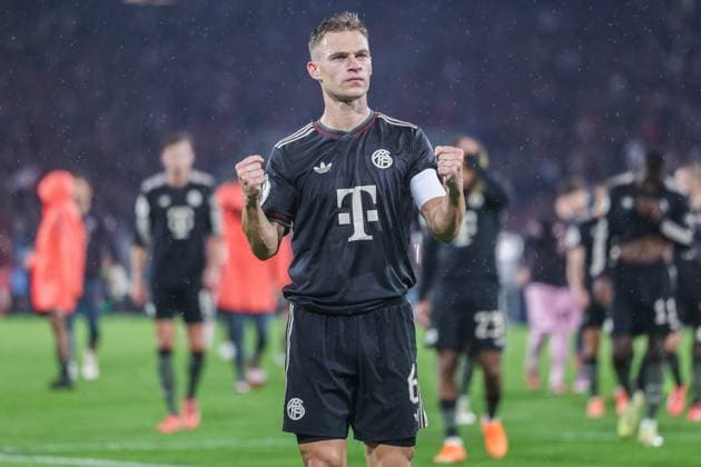 Soccer DFB Pokal 2 Round 1 FC Köln FC Bayern München on 29 10 2025 at RheinEnergieStadion in Cologne Joshua Kimmich Munich celebrates the victory after the match DFB regulations prohibit any use of photographs as image sequences and or quasi video xJRx