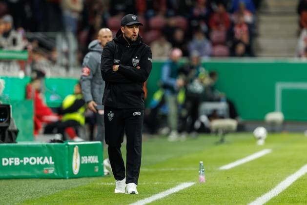 Sebastian Hoeness VFB Stuttgart on the touchline, FSV Mainz 05 vs VFB Stuttgart, Football, DFB Pokal, 2nd round, Season 2025 2026, 29 10 2025 DFB regulations prohibit any use of photographs as image sequences and or quasi video FSV Mainz 05 vs VFB Stuttgart, Football, DFB Pokal, 2nd round, Season 2025 2026, 29 10 2025 Copyright: xEibner-Pressefoto AlexanderxNeisx EP_ANS