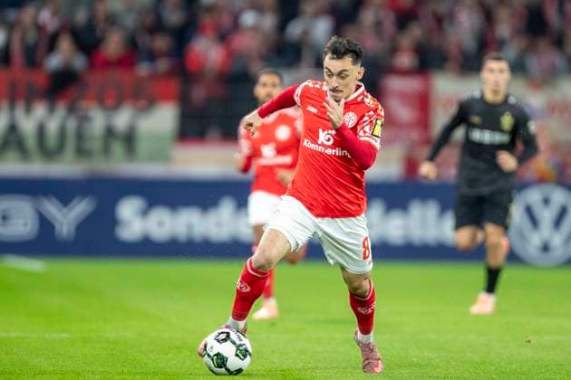 GER, Mainz, Soccer, DFB Cup, 2nd main round, FSV Mainz 05 vs VFB Stuttgart in the picture from l Paul Nebel FSV Mainz 05 08 , Freisteller 29 10 2025, MEWA Arena Mainz DFB REGULATIONS PROHIBIT ANY USE OF PHOTOGRAPHS AS IMAGE SEQUENCES AND OR QUASI VIDEO, Copyright: HMBxMedia PaulxFritz