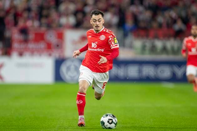 GER, Mainz, Soccer, DFB Cup, 2nd main round, FSV Mainz 05 vs VFB Stuttgart in the picture from l Paul Nebel FSV Mainz 05 08 , Freisteller 29 10 2025, MEWA Arena Mainz DFB REGULATIONS PROHIBIT ANY USE OF PHOTOGRAPHS AS IMAGE SEQUENCES AND OR QUASI VIDEO, Copyright: HMBxMedia PaulxFritz