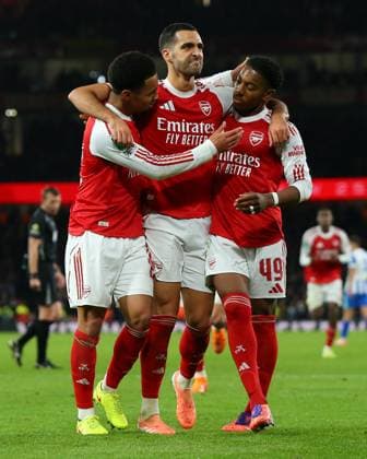London, England, October 29 2025: Mikel Merino (23 Arsenal) and Myles Lewis-Skelly (49 Arsenal) celebrate with goalscorer Ethan Nwaneri (22 Arsenal) (L) during the Carabao Cup game between Arsenal and Brighton & Hove Albion at Emirates Stadium in London, England. (Photo by Jay Patel Sports Press Photo SPP) Copyright: xJayxPatel SportsxPressxPhoto SPPx Sportspressphoto_SPR53059