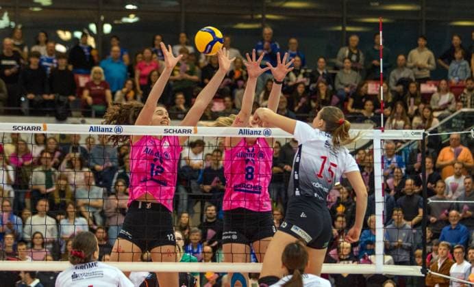 29 10 25 Allianz MTV Stuttgart Dresdner SC Germany, Stuttgart, 29 10 2025, Volleyball, Women, Bundesliga, Season 2025 2026, Allianz MTV Stuttgart Dresdner SC 3 0 v l Lucia Varela Gomez, Eleanor Holthaus both Allianz MTV Stuttgart , Marta Levisnka Dresdner SC