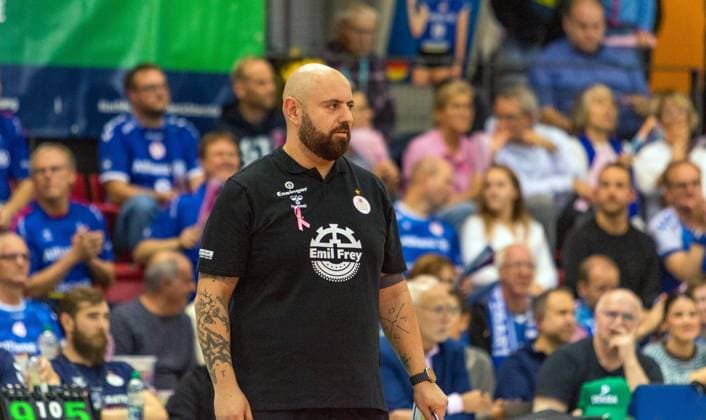 29 10 25 Allianz MTV Stuttgart Dresdner SC Germany, Stuttgart, 29 10 2025, Volleyball, Women, Bundesliga, Season 2025 2026, Allianz MTV Stuttgart Dresdner SC 3 0 Konstantin Bitter Coach Allianz MTV Stuttgart