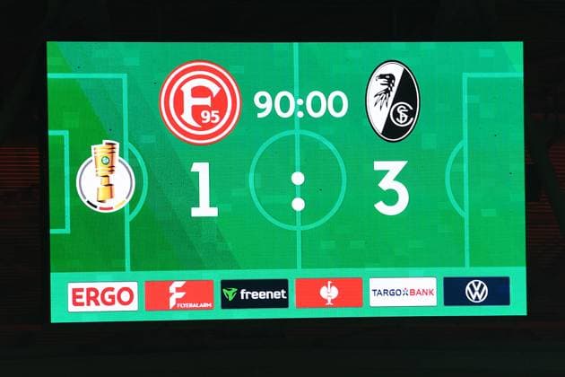 Soccer DFB Cup 2nd round Fortuna Düsseldorf SC Freiburg on 29 10 2025 in the Merkur Spiel Arena in Düsseldorf The scoreboard in the Merkur Spiel Arena shows the final score Düsseldorf 1 3 Freiburg DFB regulations prohibit any use of photographs as image sequences and or quasi video xRx