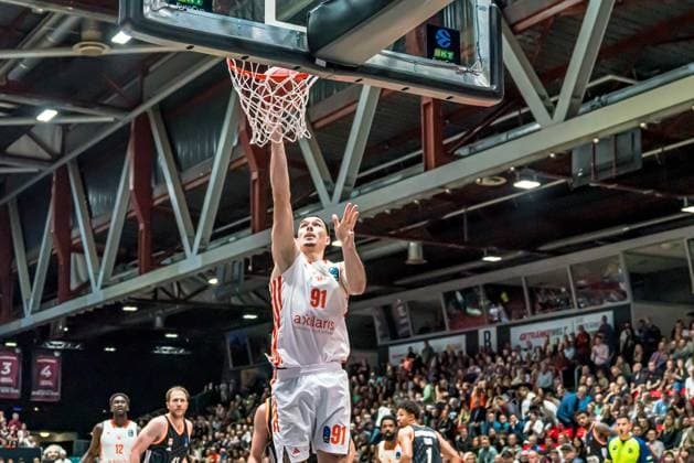 Chemnitz, Germany October 29, 2025 BKT EuroCup 2025 2026 Niners Chemnitz vs Ratiofarm Ulm In the picture Yordan Minchev 99 with a dunking Copyright: xFotostandx xNachtigallx
