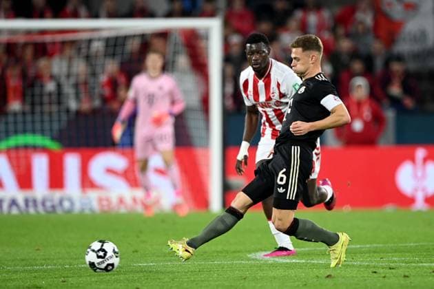 Joshua KIMMICH M vs Ragnar ACHE K Action, Duel, Soccer, DFB Pokal, 2 Main Round, 1 FC Koeln FC Bayern Muenchen 1 4 on 29 10 2025 at Rhein Energie Stadion Koeln Germany DFL regulations prohibit any use of photographs as image sequences and or quasi video Â