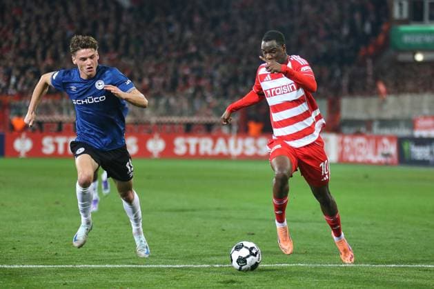 Berlin, Germany, 29 10 2025 Stadion Alte Försterei DFB Pokal 2025 2026 Union Berlin Arminia Bielefeld Maximilian Großer 19, Arminia Bielefeld and Ilyas Ansah 10, Union Berlin Copyright: xdtsxNachrichtenagenturx dts_91157