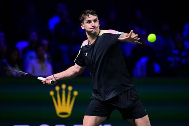 TENNIS : Rolex Paris Masters - Paris - 29 10 2025 Camilo Ugo Carabelli ( Argentina ) during the Rolex Paris Masters at Paris La Defense Arena on October 29, 2025 in Nanterre, France. (Photo by Federico Pestellini PSNewz ) ParisFrance  Copyright: xFedericoxPestellinix