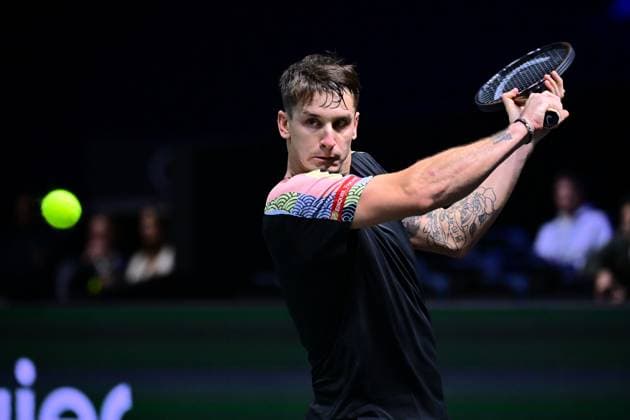 TENNIS : Rolex Paris Masters - Paris - 29 10 2025 Camilo Ugo Carabelli ( Argentina ) during the Rolex Paris Masters at Paris La Defense Arena on October 29, 2025 in Nanterre, France. (Photo by Federico Pestellini PSNewz ) ParisFrance  Copyright: xFedericoxPestellinix
