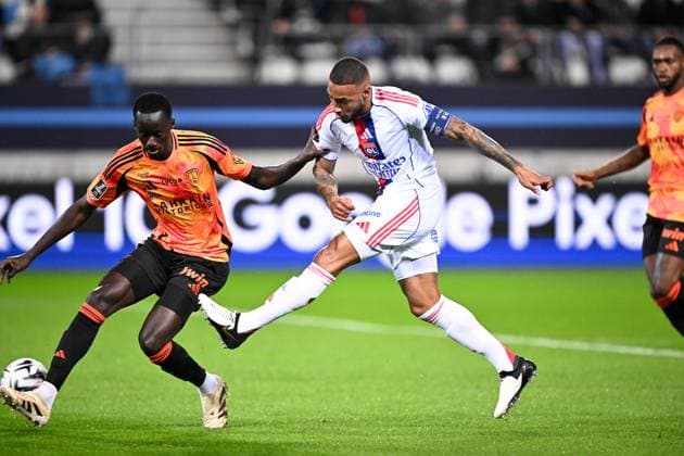 Paris FC v Olympique Lyonnais - Ligue 1 McDonald s 2025 2026 08 Corentin TOLISSO (ol) during the Ligue 1 McDonald s match between Paris FC and Lyon at Stade Jean Bouin on October 29, 2025 in Paris, France. Paris France  Copyright: xFEPx 776348179