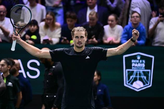 TENNIS : Rolex Paris Masters - Paris - 29 10 2025 Alexander Zverev ( Germany ) celebrates his victory during the Rolex Paris Masters at Paris La Defense Arena on October 29, 2025 in Nanterre, France. (Photo by Federico Pestellini PSNewz ) ParisFrance  Copyright: xFedericoxPestellinix