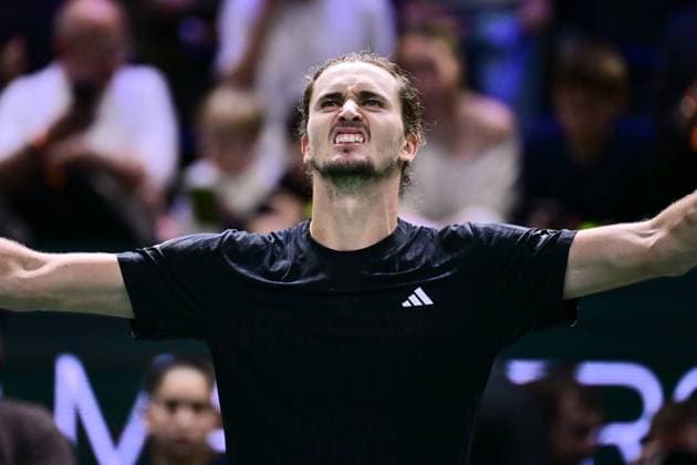 TENNIS : Rolex Paris Masters - Paris - 29 10 2025 Alexander Zverev ( Germany ) celebrates his victory during the Rolex Paris Masters at Paris La Defense Arena on October 29, 2025 in Nanterre, France. (Photo by Federico Pestellini PSNewz ) ParisFrance  Copyright: xFedericoxPestellinix