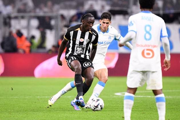 Olympique de Marseille v Angers SCO - Ligue 1 McDonald s 2025 2026 21 Nayef AGUERD (om) - 11 Sidiki CHERIF (sco) during the Ligue 1 McDonald s match between Marseille and Angers at Stade Velodrome on October 29, 2025 in Marseille, France. Marseille France  Copyright: xFEPx 776348182