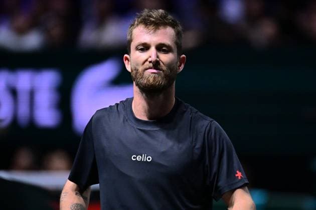 TENNIS : Rolex Paris Masters - Paris - 29 10 2025 Attitude of Corentin MOUTET ( France ) during the Rolex Paris Masters at Paris La Defense Arena on October 29, 2025 in Nanterre, France. (Photo by Federico Pestellini PSNewz ) ParisFrance  Copyright: xFedericoxPestellinix