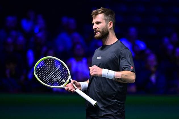TENNIS : Rolex Paris Masters - Paris - 29 10 2025 Attitude of Corentin MOUTET ( France ) during the Rolex Paris Masters at Paris La Defense Arena on October 29, 2025 in Nanterre, France. (Photo by Federico Pestellini PSNewz ) ParisFrance  Copyright: xFedericoxPestellinix