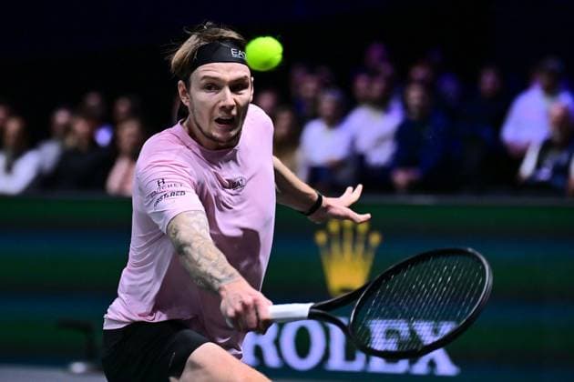 TENNIS : Rolex Paris Masters - Paris - 29 10 2025 Alexander Bublik ( Kazakhstan ) during the Rolex Paris Masters at Paris La Defense Arena on October 29, 2025 in Nanterre, France. (Photo by Federico Pestellini PSNewz ) ParisFrance  Copyright: xFedericoxPestellinix