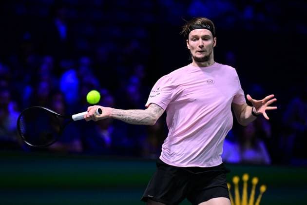 TENNIS : Rolex Paris Masters - Paris - 29 10 2025 Alexander Bublik ( Kazakhstan ) during the Rolex Paris Masters at Paris La Defense Arena on October 29, 2025 in Nanterre, France. (Photo by Federico Pestellini PSNewz ) ParisFrance  Copyright: xFedericoxPestellinix
