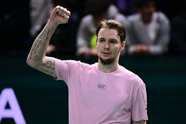 TENNIS : Rolex Paris Masters - Paris - 29 10 2025 Alexander Bublik ( Kazakhstan ) celebrates his victory during the Rolex Paris Masters at Paris La Defense Arena on October 29, 2025 in Nanterre, France. (Photo by Federico Pestellini PSNewz ) ParisFrance  Copyright: xFedericoxPestellinix