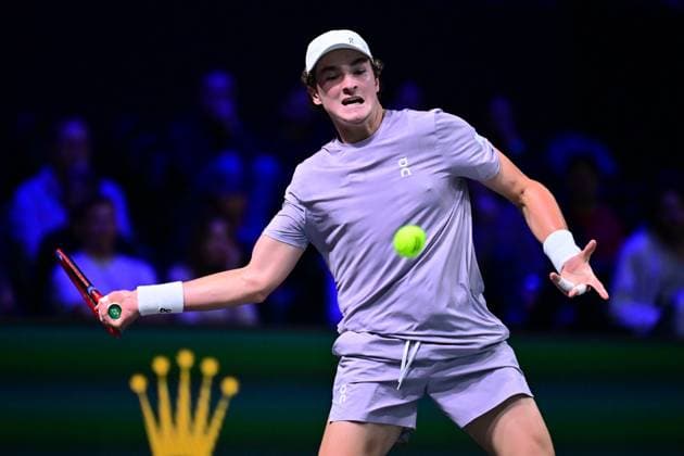 TENNIS : Rolex Paris Masters - Paris - 29 10 2025 Joao Fonseca ( Brazil ) during the Rolex Paris Masters at Paris La Defense Arena on October 29, 2025 in Nanterre, France. (Photo by Federico Pestellini PSNewz ) ParisFrance  Copyright: xFedericoxPestellinix