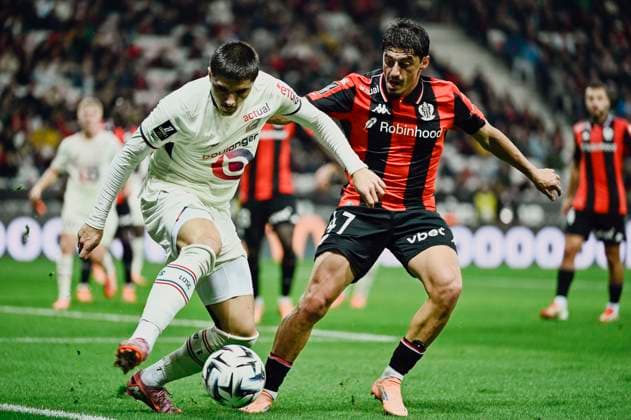 FOOTBALL : OGC Nice vs LOSC Lille - ligue 1 - 29 10 25 Lille s forward 7 Matias Fernandez-Pardo and Nice™s forward 7 Jeremie Boga during the French L1 2025-2026 season football match between OGC Nice and LOSC Lille at Louis II stadium of Monaco, south France, on October 29, 2025. NICEFrance  Copyright: xfredxDIDES psnewzx