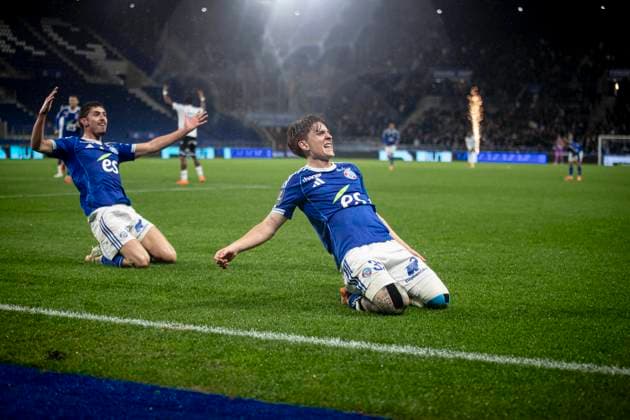 FOOTBALL: Ligue 1 Racing Strasbourg (RCS) vs Auxerre. 10eme Journee. 29 10 2025 Stade de la Meinau. Strasbourg - France Joie des joueurs de l equipe de Racing Strasbourg apres le but de Valentin Barco 32 (RCS)  Copyright: xElyxandroxCEGARRAx