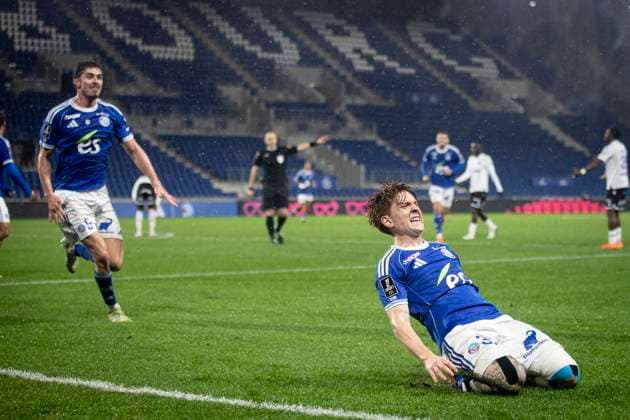 FOOTBALL: Ligue 1 Racing Strasbourg (RCS) vs Auxerre. 10eme Journee. 29 10 2025 Stade de la Meinau. Strasbourg - France Joie des joueurs de l equipe de Racing Strasbourg apres le but de Valentin Barco 32 (RCS)  Copyright: xElyxandroxCEGARRAx