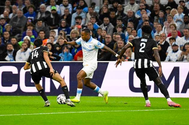 FOOTBALL : Olympique de Marseille VS Angers SCO - Ligue 1 McDonald s - 29 10 2025 Igor Paixao (OM) - Ligue 1 McDonald s match between Olympique de Marseille and Angers SCO on October 29, 2025 at the Orange Velodrome Stadium in Marseille. MarseilleFrance  Copyright: xWilliamxCannarellax