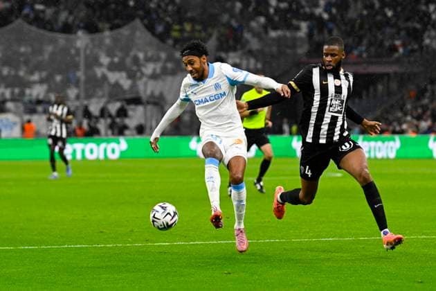 FOOTBALL : Olympique de Marseille VS Angers SCO - Ligue 1 McDonald s - 29 10 2025 Pierre-Emerick Aubameyang (OM) Carlens Arcus (SCO) - Ligue 1 McDonald s match between Olympique de Marseille and Angers SCO on October 29, 2025 at the Orange Velodrome Stadium in Marseille. MarseilleFrance  Copyright: xWilliamxCannarellax