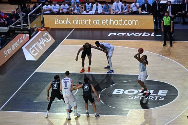 London Lions v Turk Telekom Ankara - EuroCup LONDON, UNITED KINGDOM - OCTOBER 29: Kyle Allman (1) of Turk Telekom shoots a free throw during the fifth week of the Basketball BKT EuroCup between Turk Telekom and London Lions at Copper Box Arena in London, UK on October 29, 2025. Rasid Necati Aslim Anadolu London United Kingdom. Editorial use only. Please get in touch for any other usage.  Copyright: x2025xAnadoluxRasidxNecatixAslimx