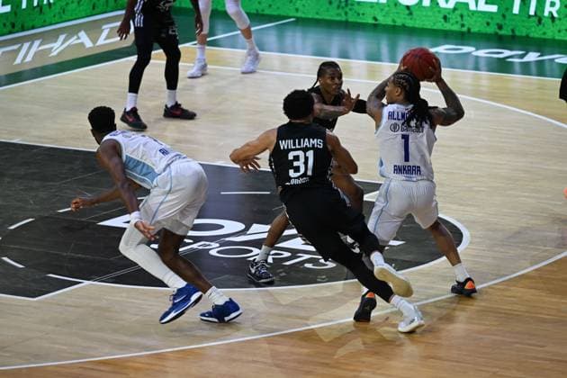 London Lions v Turk Telekom Ankara - EuroCup LONDON, UNITED KINGDOM - OCTOBER 29: Kyle Allman (1) of Turk Telekom in action during the fifth week of the Basketball BKT EuroCup between Turk Telekom and London Lions at Copper Box Arena in London, UK on October 29, 2025. Rasid Necati Aslim Anadolu London United Kingdom. Editorial use only. Please get in touch for any other usage.  Copyright: x2025xAnadoluxRasidxNecatixAslimx