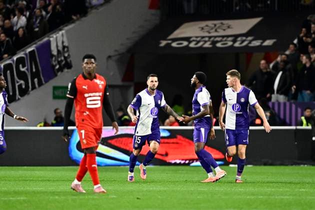FOOTBALL : Toulouse vs Rennes - 10eme Journee de Ligue 1 McDonald S - Toulouse - 29 10 2025 Action du penalty joie Aron Donnum apres egalisation Toulouse  Copyright: xThierryxBretonx