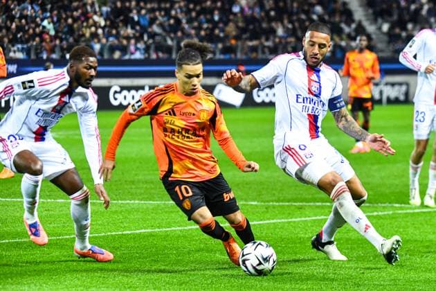 FOOTBALL : Paris FC vs Olympique Lyonnais - Ligue 1 - JournÃ e 10 - 29 10 2025 Corentin Tolisso (OL) Ilan Kebbal (Paris FC) ParisFrance  Copyright: xLaptistex