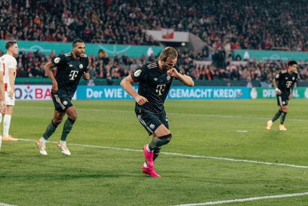29 10 25, Men, Football, DFB Pokal, 2025 2026, 1 FC Köln FC Bayern München, 2 Runde Harry Kane 9 FC Bayern München Jubel über Treffer zum 1 3 Köln RheinEnergie Stadion NRW Germany