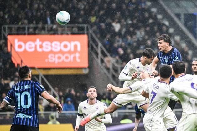 Francesco Pio Esposito of FC Inter in action during the Italian Serie A football match between Inter FC Internazionale and ACF Fiorentina on 29 of October 2025 at Giuseppe Meazza San Siro Siro stadium in Milan, Italy  Copyright: xTizianoxBallabio IPAxSportx xipa-agency.netx xx IPA_67245883 IPA_Agency_IPA67245883