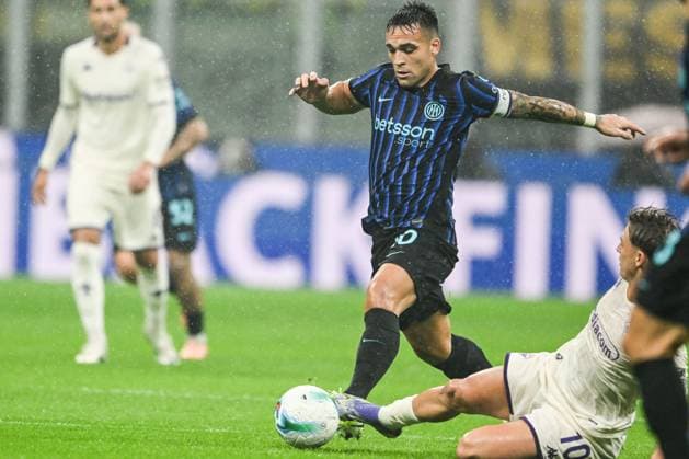 CALCIO - Serie A - Inter - FC Internazionale vs ACF Fiorentina Lautario Martinez of FC Inter in action during the Italian Serie A football match between Inter FC Internazionale and ACF Fiorentina on 29 of October 2025 at Giuseppe Meazza San Siro Siro stadium in Milan, Italy Milan Italy  Copyright: xIPAxSport ABACAx