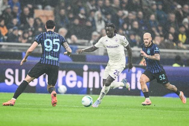 FC Internazionale v ACF Fiorentina - Serie A Moise Kean of ACF Fiorentina is in action during the Italian Serie A football match between Inter FC Internazionale and ACF Fiorentina in Milan, Italy, on October 29, 2025, at Giuseppe Meazza San Siro stadium Milano Italy  Copyright: xTizianoxBallabiox originalFilename:ballabio-interfci251029_nphQW.jpg