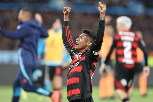 Brazil™s Flamengo forward Bruno Henrique celebrates after his team qualified for the final following a draw in the second leg of the CONMEBOL Copa Libertadores semi final against Racing Club of Argentina at the Presidente Juan Domingo Peron stadium in Avellaneda, Buenos Aires, Argentina, on October 29, 2025 AVELLANEDA ARGENTINA Copyright: xALEJANDROxPAGNIx