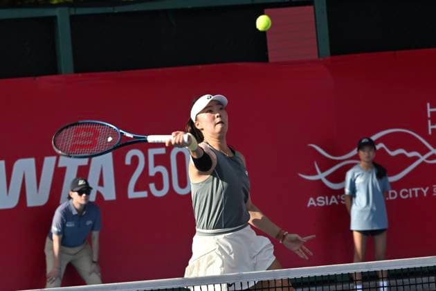 Shuo Feng In WTA250 Chinese tennis player Shuo Feng during a match at the Hong Kong Tennis Open on October 30, 2025 in Hong Kong. (Photo by Kobe Li Nexpher Images) Hong Kong