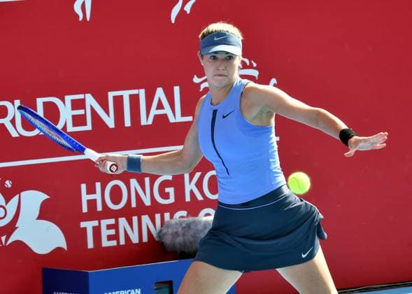 (251030) -- HONG KONG, Oct. 30, 2025 -- Anna Kalinskaya hits a return during the women s singles round of 16 match between Zhang Shuai of China and Anna Kalinskaya of Russia at the WTA, Tennis Damen Hong Kong Open tennis tournament in Hong Kong, China, Oct. 30, 2025. Lo Ping Fai) (SP)CHINA-HONG KONG-TENNIS-WTA HONG KONG OPEN (CN) LuxBinghui 