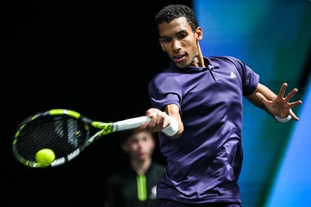 October 30, 2025, Nanterre, France, France: Felix AUGER-ALIASSIME of Canada during the fourth day of the Rolex Paris Masters 1000 tennis tournament at Accor Arena on October 30, 2025 in Nanterre near Paris, France. Nanterre France - ZUMAm308 20251030_zsp_m308_018 Copyright: xMatthieuxMirvillex