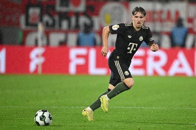 Lennart KARL M Aktion, Einzelaktion, Fußball, DFB Pokal, 2 Hauptrunde, 1 FC Koeln FC Bayern Muenchen 1 4 am 29 10 2025 im Rhein Energie Stadion Koeln Deutschland DFL regulations prohibit any use of photographs as image sequences and or quasi video Â