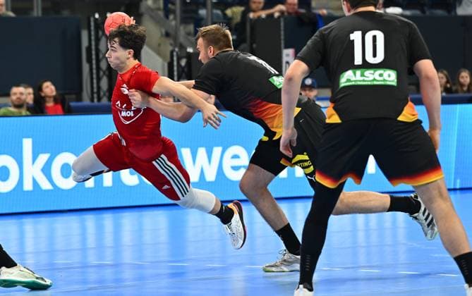 30 10 2025 Handball international U20 U21 Germany gg Hungary xwoxzix Marko Eklemovic 14, Hungary Tim Schröder 18, Germany