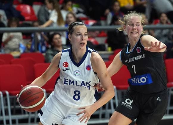 Emlak Konut v Saarlouis Royals - FIBA Europe Cup ISTANBUL, TURKIYE - OCTOBER 30: Antonia Delaere (8) of Emlak Konut action against Brynn Shoup Hill (23) of Saarlouis Royals during the FIBA Europe Cup Group E week 4 basketball match between Emlak Konut and Saarlouis Royals at Ahmet Comert Sports Hall in Istanbul, Turkiye on October 30, 2025. Esra Bilgin Anadolu Istanbul Turkey. Editorial use only. Please get in touch for any other usage.  Copyright: x2025xAnadoluxEsraxBilginx