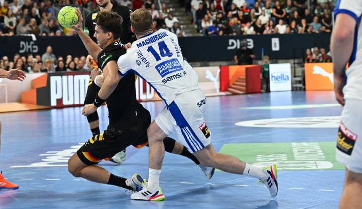 30 10 2025 Handball international Germany gg Iceland xwoxzix Julian Köster 18, Germany Omar Ingi Magnusson 14, Iceland