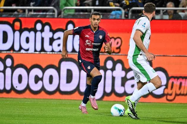 Riyad Idrissi of Cagliari Calcio during Cagliari Calcio vs US Sassuolo, Italian soccer Serie A match in Cagliari, Italy, October 30 2025  Copyright: xLuigixCanu IPAxSportx xipa-agency.netx xx IPA_67282894 IPA_Agency_IPA67282894