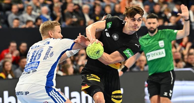 30 10 2025 Handball international Germany gg Iceland xwoxzix Elloi Snaer Vidarsson 18, Iceland Miro Schluroff 5, Germany