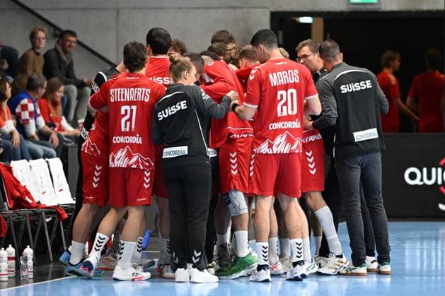 MURI BEI BERN, SWITZERLAND OCTOBER 30 Team Switzerland during the Handball international friendly Switzerland Croatia on October 30, 2025 in Muri bei Bern, Switzerland Muri bei Bern The Mobiliar Arena Bern Switzerland Copyright: xJustPictures.ch ManuelxWinterbergerx jp-en-EuSpIm-MWI_4541
