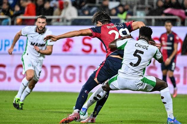 Gennaro Borrelli of Cagliari Calcio during Cagliari Calcio vs US Sassuolo, Italian soccer Serie A match in Cagliari, Italy, October 30 2025  Copyright: xLuigixCanu IPAxSportx xipa-agency.netx xx IPA_67282922 IPA_Agency_IPA67282922